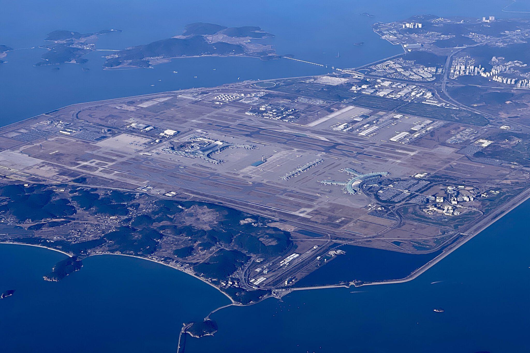 LJ239 B777-200ER から見た仁川空港